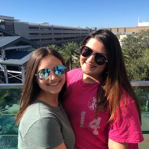 Meet your Posher, Annabella